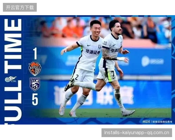 青岛海牛高位压迫不断，整条后场被逼得无法组织